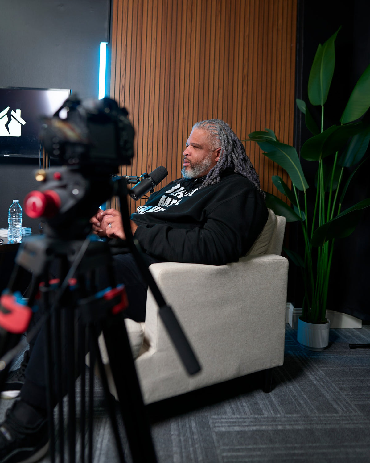 Customer recording with a professional camera and microphone