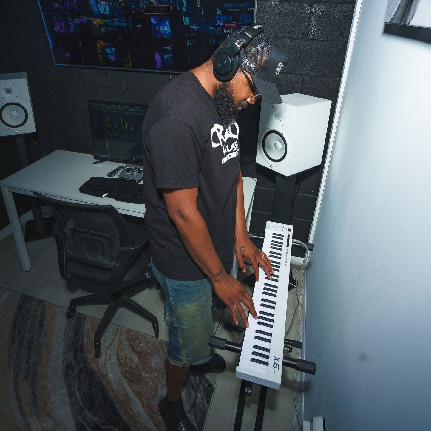 Studio Session with Heat [Studio B]